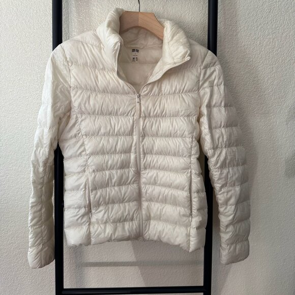 Uniqlo Ultra Light Down Jacket in Creamy White Size Small - Picture 1 of 5